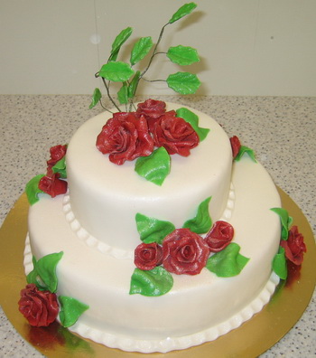 Двухъярусный Свадебный торт с розами